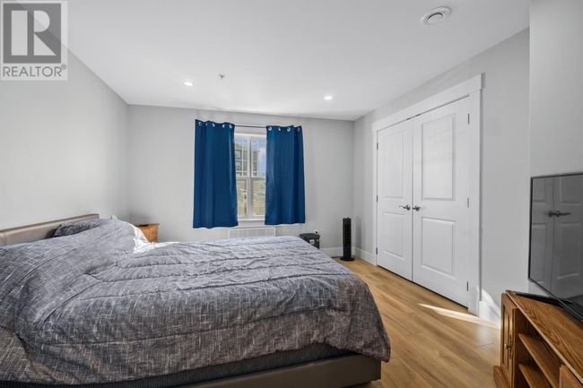 201 - 18 Gilbert Dr, Condo with 1 bedrooms, 1 bathrooms and null parking in East Royalty PE | Image 22