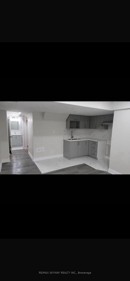 40 Eberly Woods Dr, Caledon, ON, L7C4J2 | Card Image