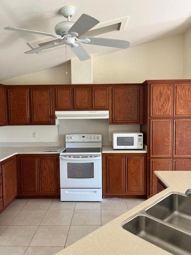 73-153 Lone Mt Lane Kitchen 2 | Image 6