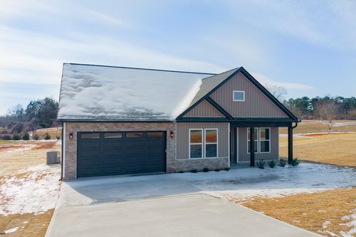 937 Ferree Road, Campobello, SC, 29322 | Card Image