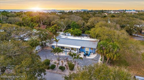 126 W Alachua Ln, Cocoa Beach, FL, 32931-3802 | Card Image