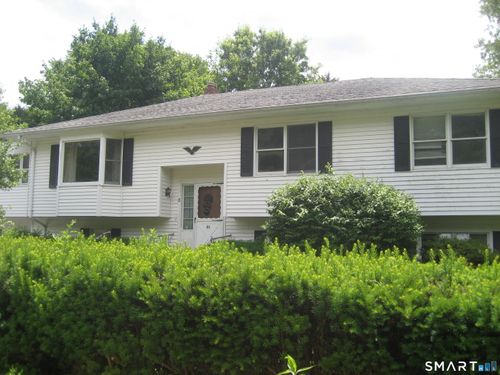 21 Daniel St, Norwich, CT, 06360-3318 | Card Image