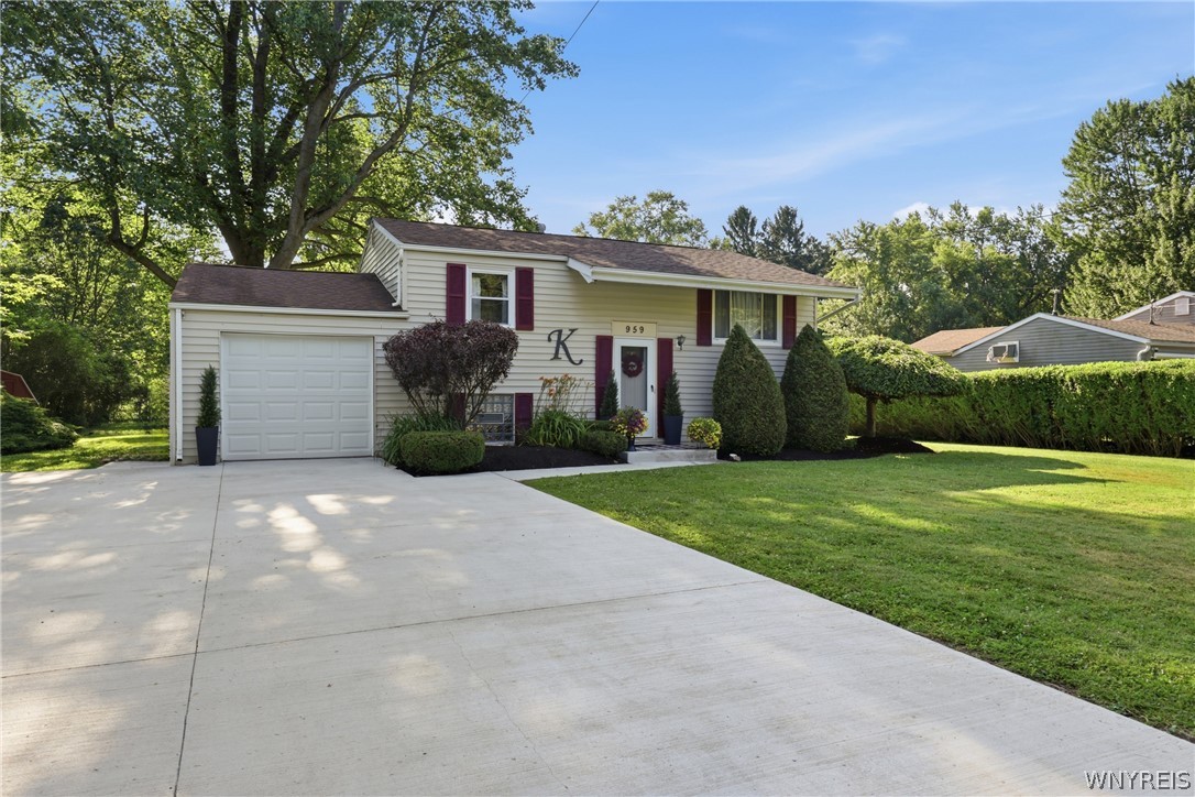 Residential in Alden 3