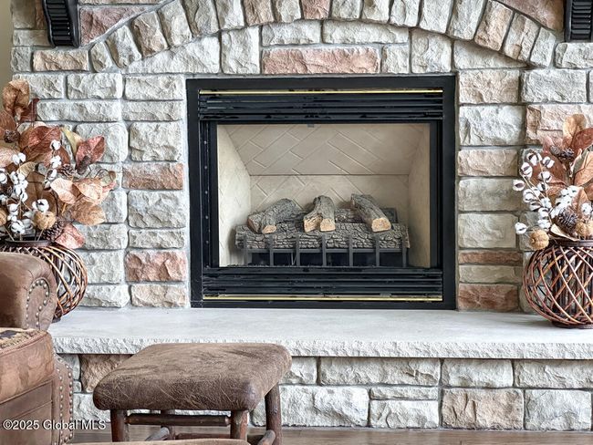 Gas fireplace | Image 21
