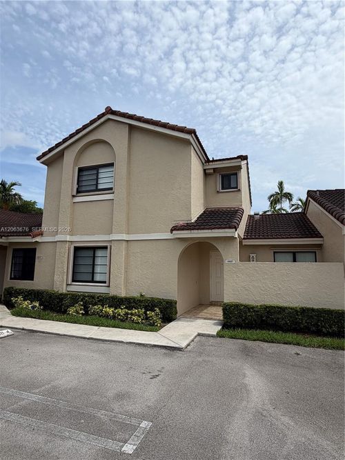 6445 Nw 171st St, Hialeah, FL, 33015-4615 | Card Image