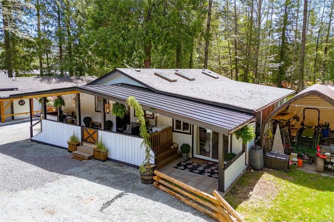 3412 Otter Point Rd, House other with 4 bedrooms, 3 bathrooms and 10 parking in Sooke BC | Image 4