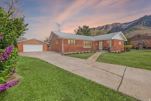 1014 Peach Dr, Ogden, UT, 84404-6529 | Card Image