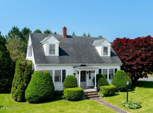82 Maple St, Adams, MA, 01220-1642 | Card Image