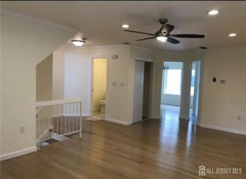 605-605 Holly Dr, Perth Amboy, NJ, 08861-3380 | Card Image