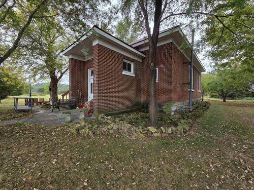 7610 N Prairie Rd, MUSCODA, WI, 53573-8921 | Card Image