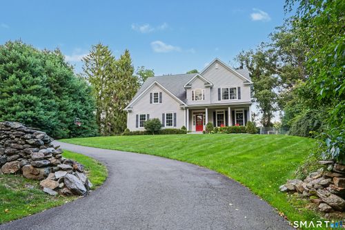 218 Stonehouse Rd, Trumbull, CT, 06611-1624 | Card Image