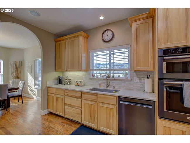 459 Oak Valley Loop, House other with 4 bedrooms, 4 bathrooms and 3 parking in Winchester OR | Image 13
