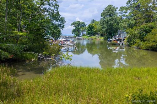 134 Dove Hvn, Deltaville, VA, 23043-2114 | Card Image