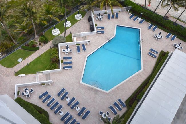 APT-1404 - 1340 S Ocean Blvd, Condo with 2 bedrooms, 2 bathrooms and null parking in Pompano Beach FL | Image 4
