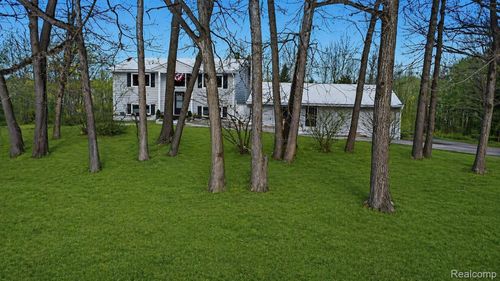 205 Gerst Rd, Addison Township, MI, 48367-1312 | Card Image