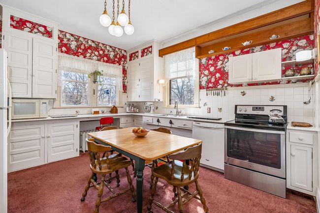 204 Monroe St, House other with 5 bedrooms, 4 bathrooms and null parking in Kalamazoo MI | Image 22
