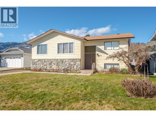 5808 Columbia Street, Oliver, BC, V0H1T0 | Card Image