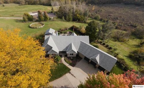 10955 N 58th Plz, Omaha, NE, 68152-1482 | Card Image