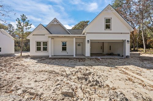 2401 Sunset Harbor Rd Se, Bolivia, NC, 28422 | Card Image