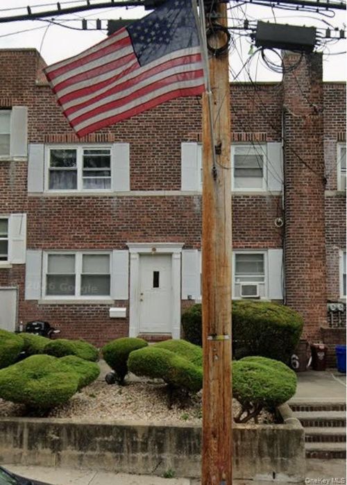 76 Dongan Ave, Staten Island, NY, 10314-3051 | Card Image