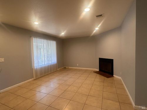 b-420 Marshall Rd, Vacaville, CA, 95687-5602 | Card Image