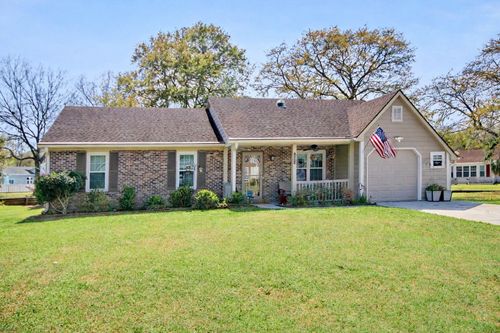 607 Bluebird Ln, Murrells Inlet, SC, 29576-8825 | Card Image