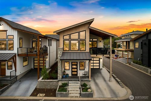 222 Skipping Stone Loop, Lynden, WA, 98264-1414 | Card Image