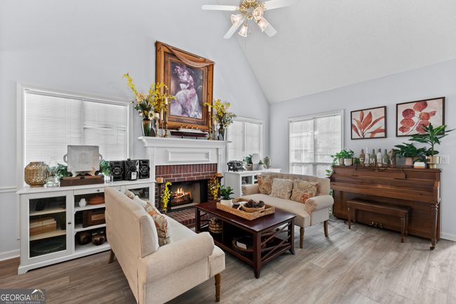 140 Braymoor Cir, House other with 4 bedrooms, 3 bathrooms and null parking in Fayetteville GA | Image 4