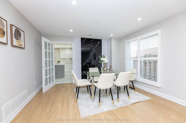7 Markham St, House other with 6 bedrooms, 5 bathrooms and 4 parking in Brampton ON | Image 9