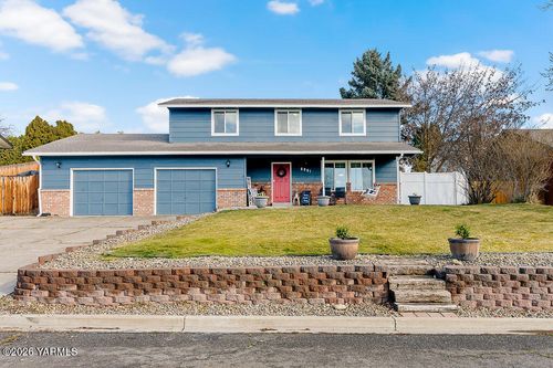 6901 Bristol Way, Yakima, WA, 98908-1831 | Card Image