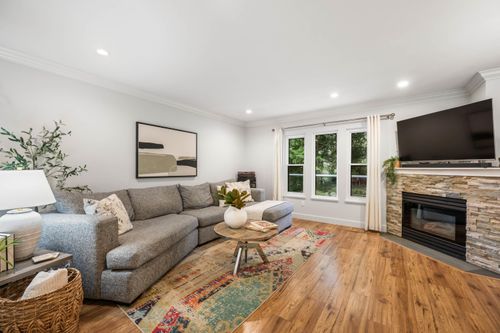 11-2590 Panorama Drive, Coquitlam, BC, V3E2W9 | Card Image