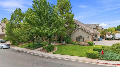 3611 Sagebrush Dr, Santa Clara, UT, 84765-5780 | Card Image