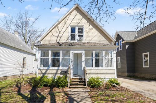 35 17th St, Holland, MI, 49423-4205 | Card Image