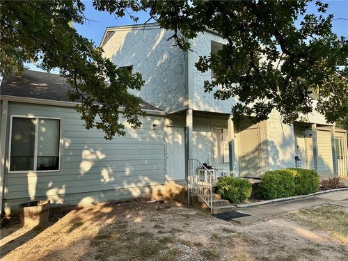 3202 Cougar Trl, Bryan, TX, 77807-3201 | Card Image
