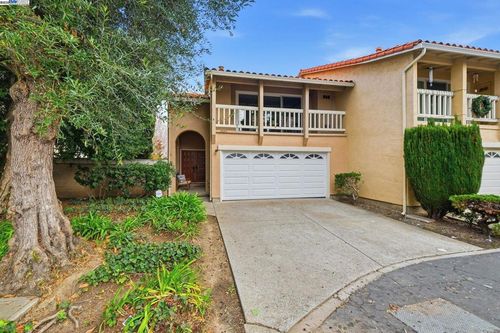 2327 Royal Ann Dr, Union City, CA, 94587-4430 | Card Image