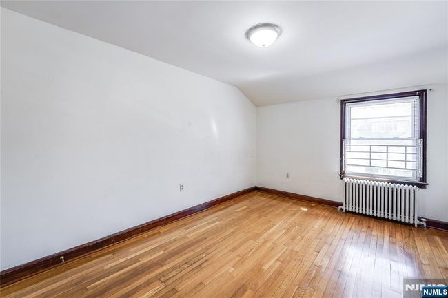 10 5 Th St, Home with 4 bedrooms, 2 bathrooms and null parking in Ridgefield Park NJ | Image 24