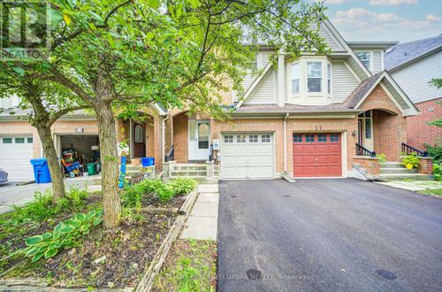 19 Evelyn Buck Lane, Aurora, ON, L4G7H9 | Card Image