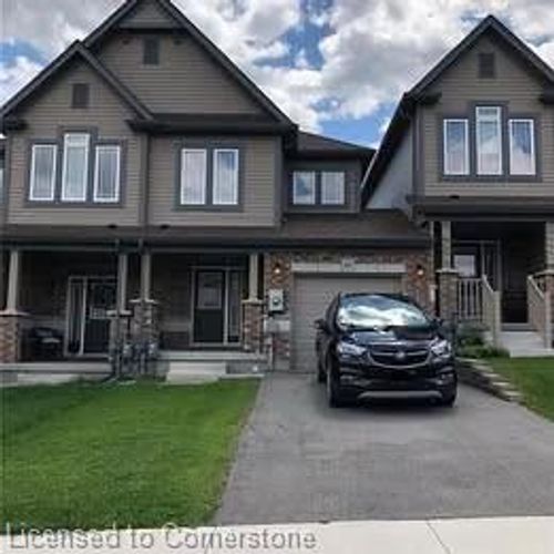 10 Mccann St, Guelph, ON, N1G0A8 | Card Image
