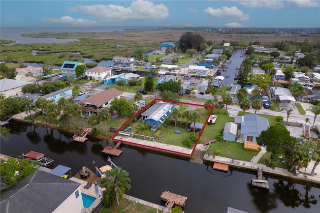 7022 Fair Ln, House other with 2 bedrooms, 2 bathrooms and null parking in HUDSON FL | Image 9