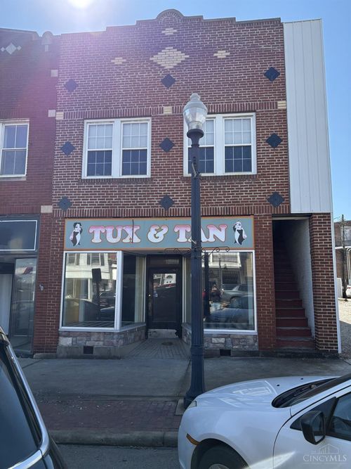 113 E Main St, Hillsboro, OH, 45133-1450 | Card Image