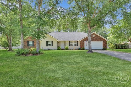 110 Bradford Dr, Bloomingdale, GA, 31302-4928 | Card Image