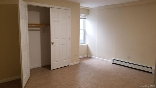 27 Inwood Ave, Selden, NY, 11784-3011 | Card Image