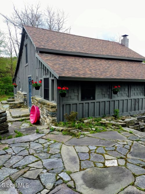 720 Guilder Hollow Rd, Granville, NY, 12832-2713 | Card Image
