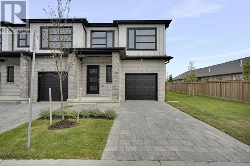 49-2700 Buroak Dr, London, ON, N6G3Z5 | Card Image