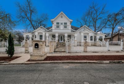 318 Jennings Ave, House other with 5 bedrooms, 4 bathrooms and null parking in San Antonio TX | Image 1