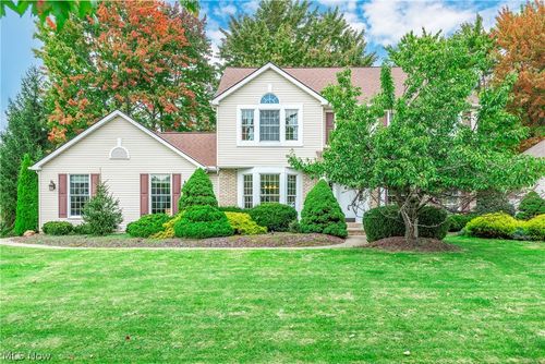 19874 Echo Dr, Strongsville, OH, 44149-6007 | Card Image