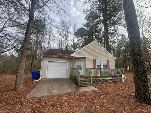 3272 Nansemond Pkwy, Suffolk, VA, 23434-2045 | Card Image