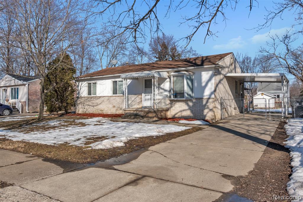 235 Harrison Street, Sold in Inkster Zoocasa