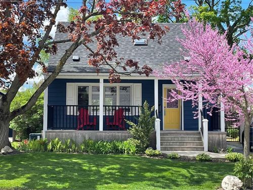 710 Hager Ave, Burlington, ON, L7S1R1 | Card Image