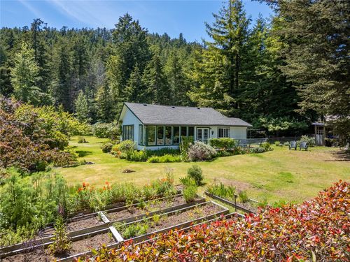 4214 Clam Bay Rd, Pender Island, BC, V0N2M1 | Card Image
